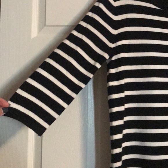 Half sleeve sweater dress. - Picture 3 of 3